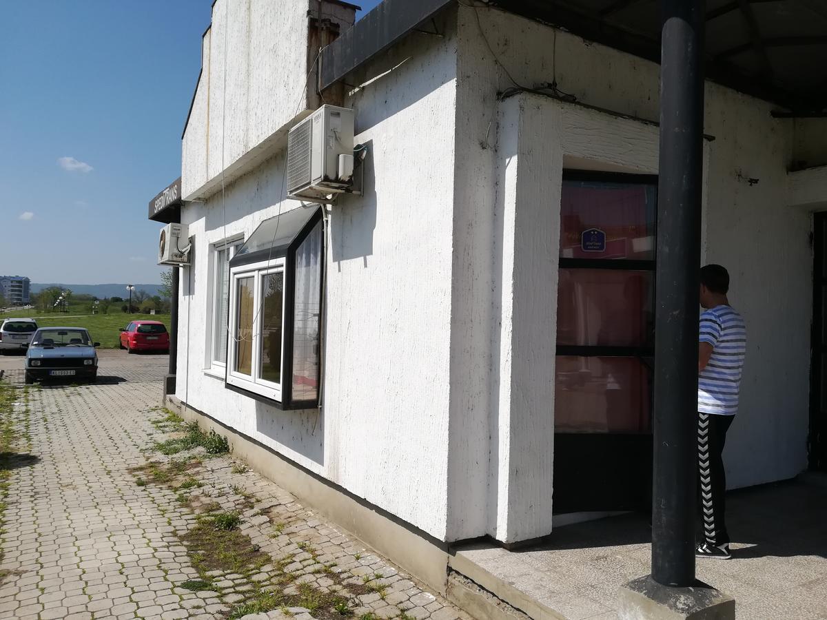 Apartmani Filipovic Kladovo Extérieur photo